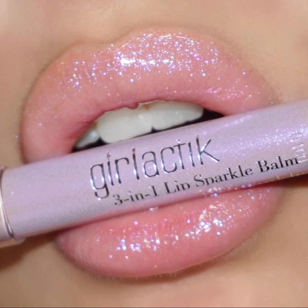 2 girlactik 3-in-1 lip sparkle bomb